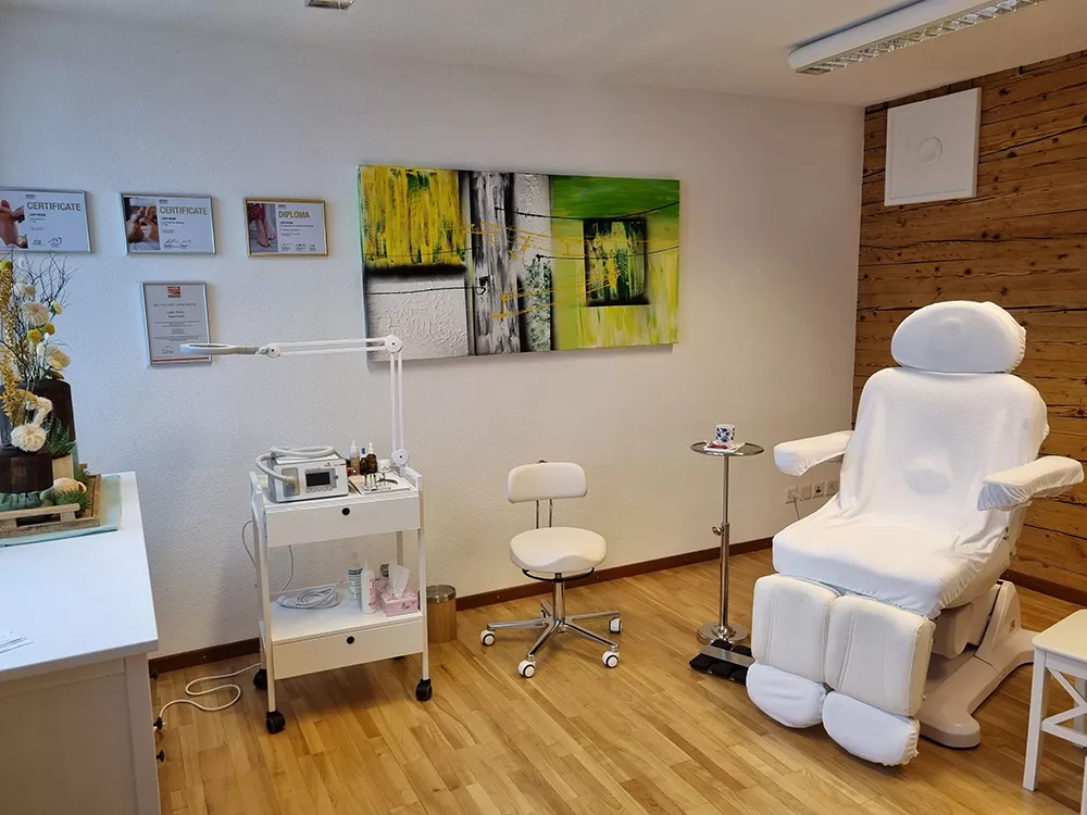 Praxis Kosmetische Fusspflege in Gais AR – Nagelpflege und Hornhautentfernung Praxis Kosmetische Fusspflege in Gais AR – Nagelpflege und Hornhautentfernung